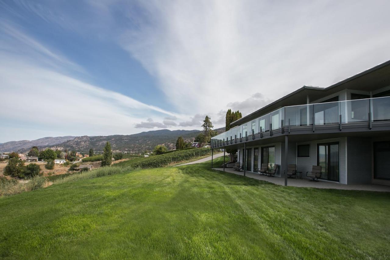 The Inn At Therapy Vineyards Naramata Exterior photo